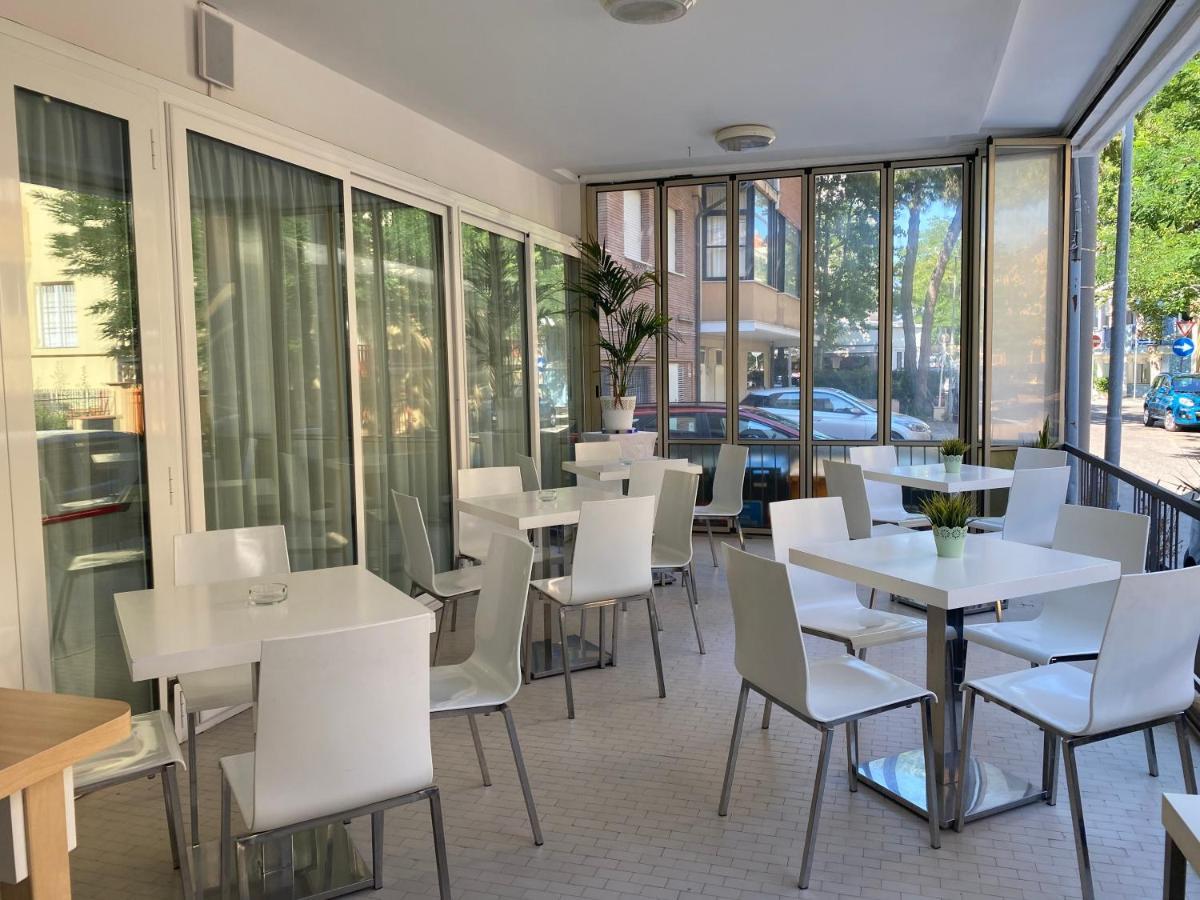 Hotel Riva Ρίμινι Εξωτερικό φωτογραφία