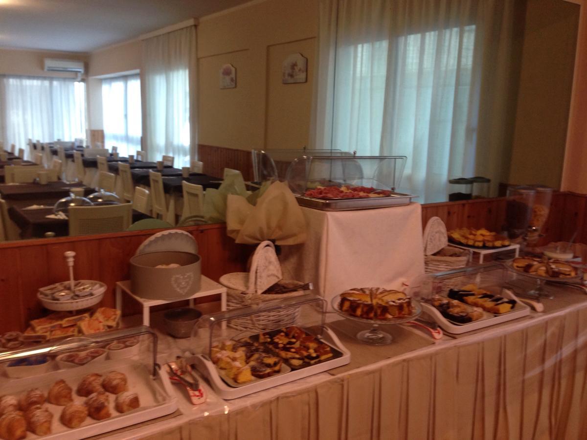 Hotel Riva Ρίμινι Εξωτερικό φωτογραφία