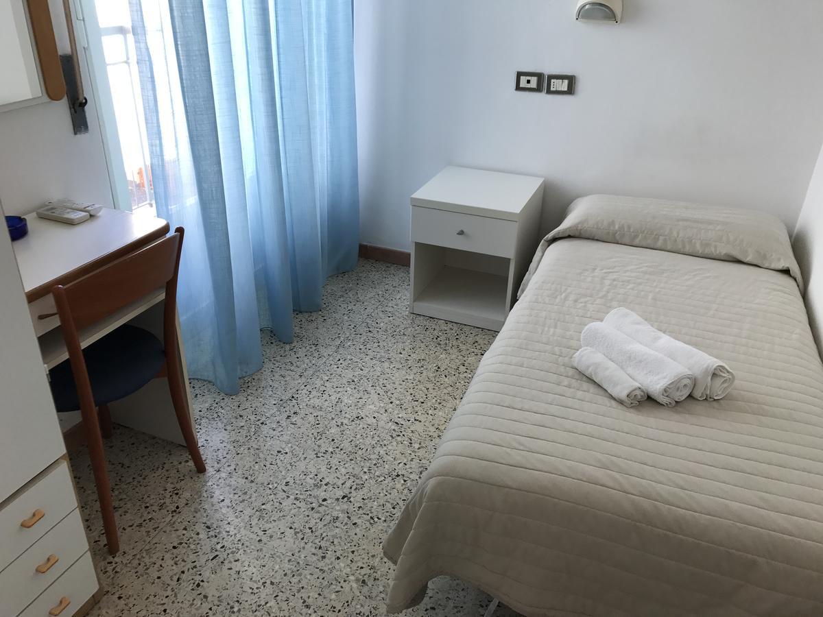 Hotel Riva Ρίμινι Εξωτερικό φωτογραφία