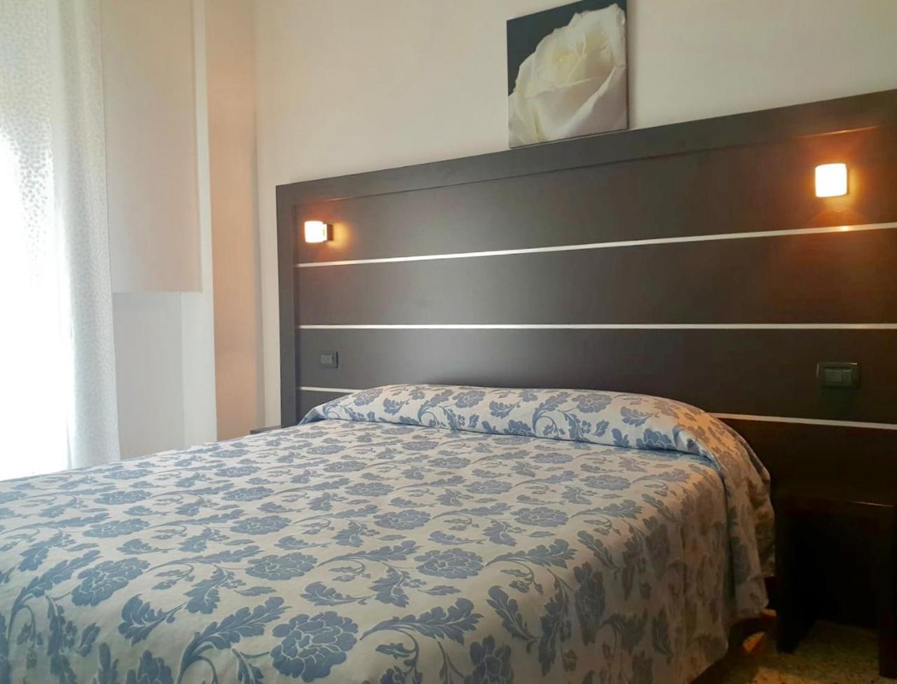 Hotel Riva Ρίμινι Εξωτερικό φωτογραφία