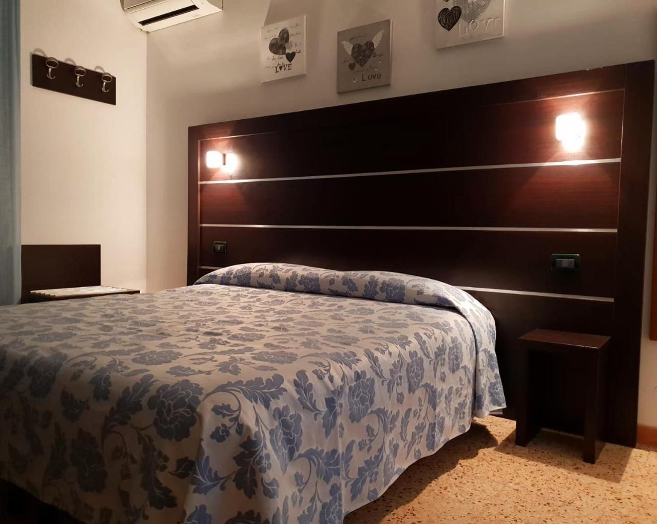Hotel Riva Ρίμινι Εξωτερικό φωτογραφία