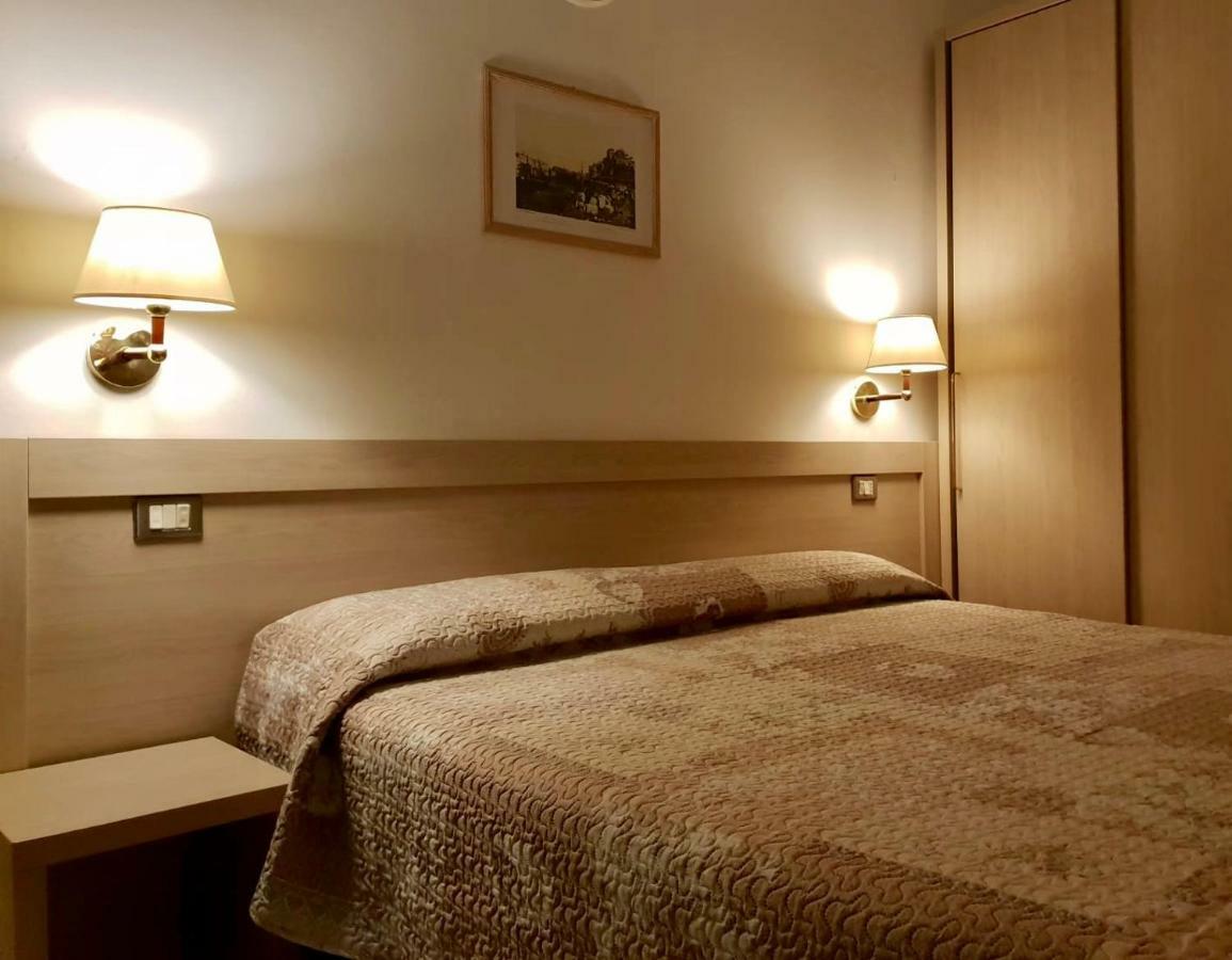 Hotel Riva Ρίμινι Εξωτερικό φωτογραφία